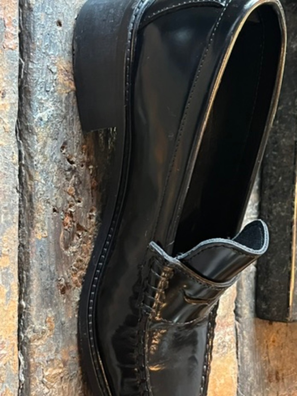 G.H. Bass Black Leather Penny Loafer, with a 1.5 block heel, 8M. - Picture 7 of 12